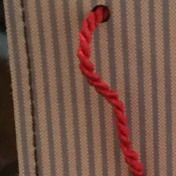 Small pouch for passport I’d card etc . - Picture 3 of 7